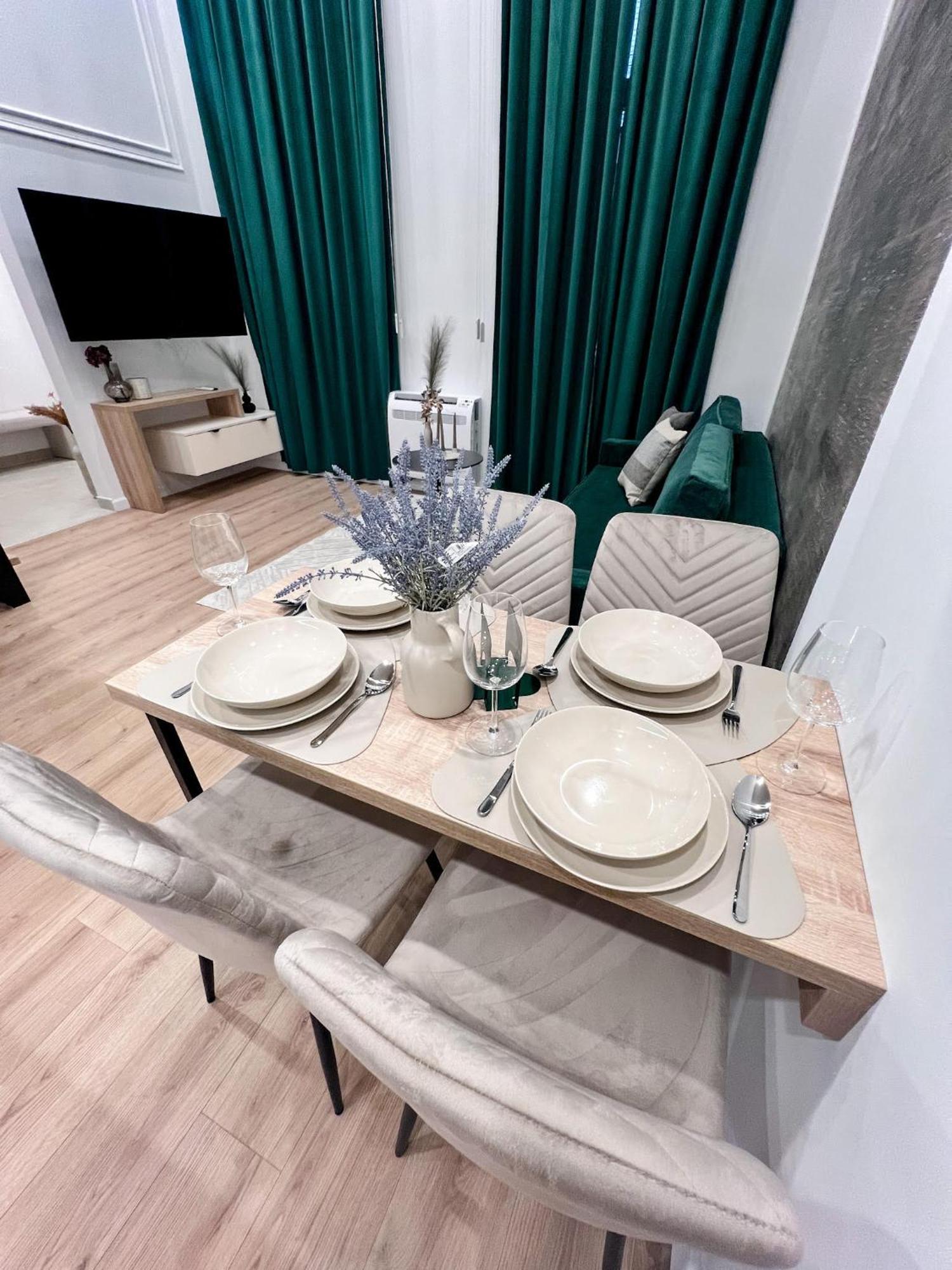 Apartment Opera Z39 *