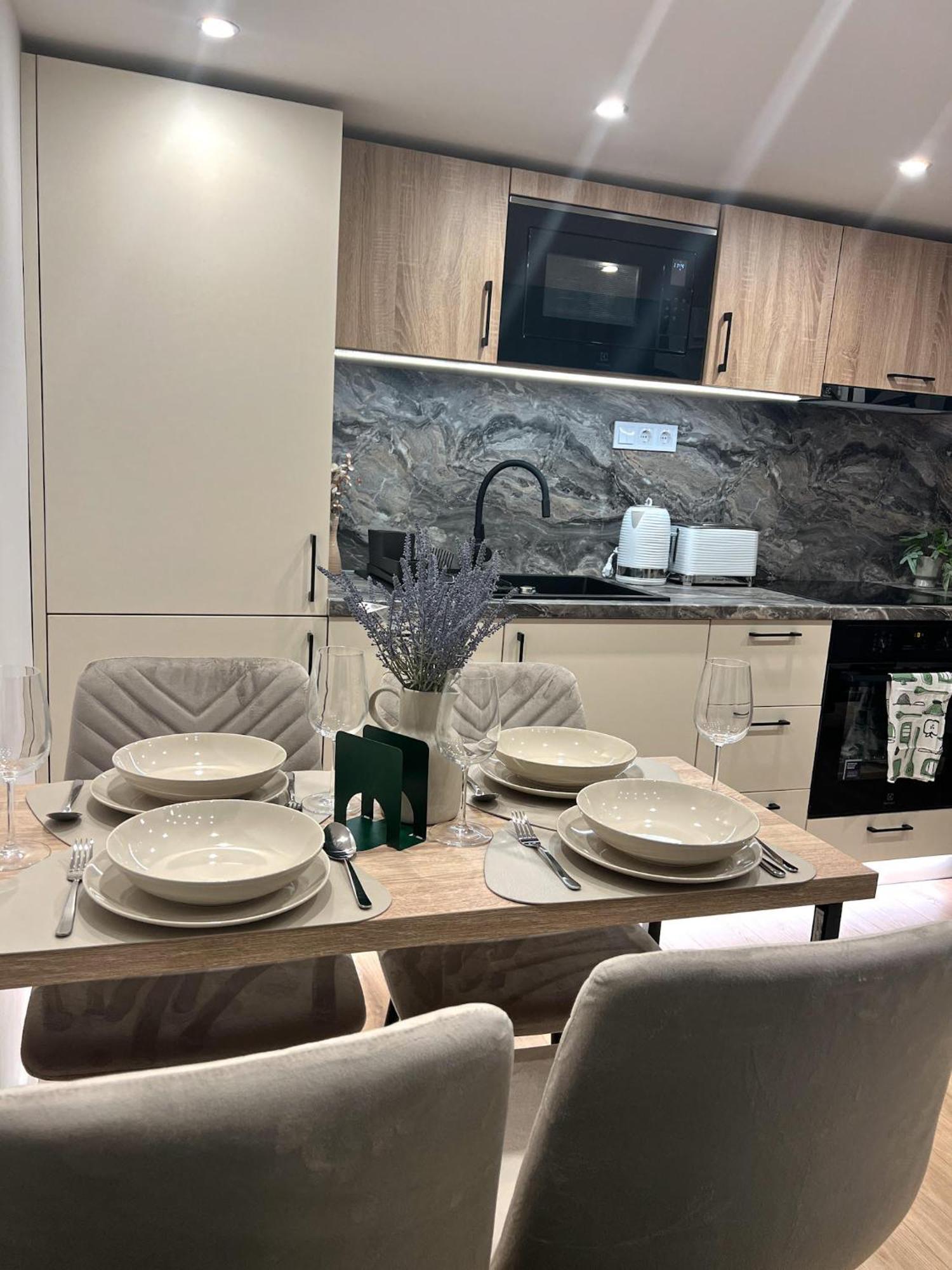 Opera Z39 Apartment *